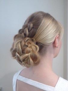 juhlakampaus-HairByM