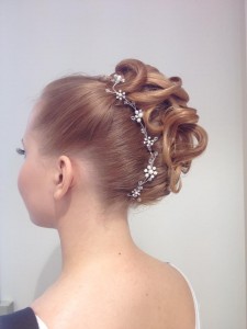 juhlakampaus-HairByM